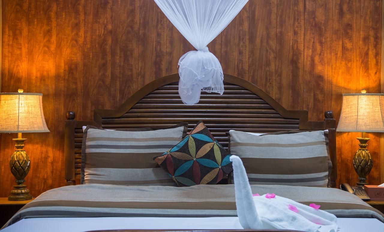 Maaha Beach Resort Anochi Dış mekan fotoğraf